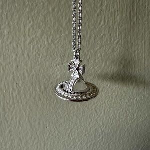 Vivienne Westwood 3D crystal saturn necklace